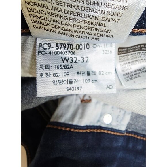 Levi's Size 32X31 Womens Curvy Boot Blue Denim 5 Pocket Logo Tag Jeans - Picture 8 of 14